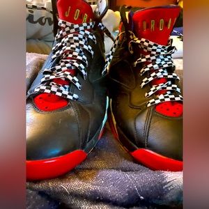 Jordan 7 Retro “ BT Marvin The Martian” 9.5M